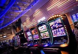 Antarmuka permainan Treasures Aztec di tototogel4d menampilkan simbol Aztec dan harta karun emas